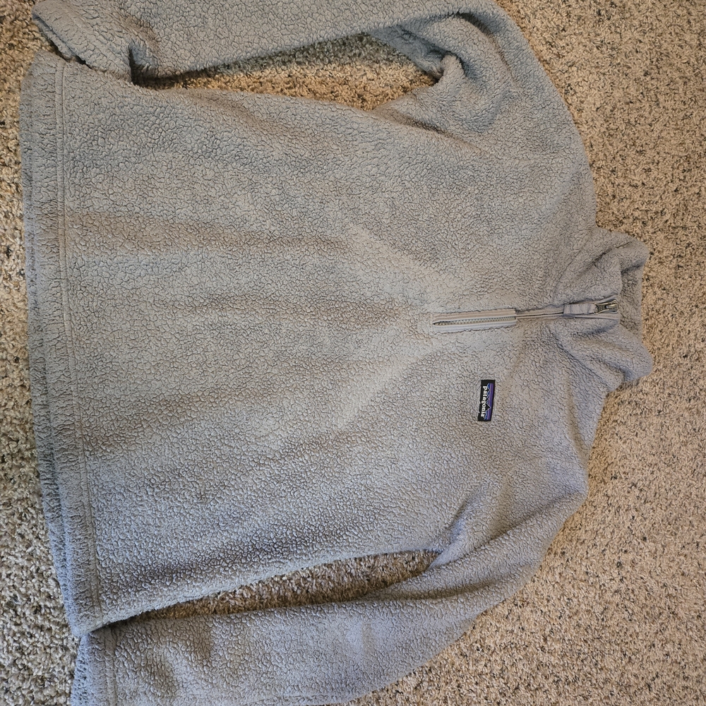 Patagonia Light Gray Fleece Jacket